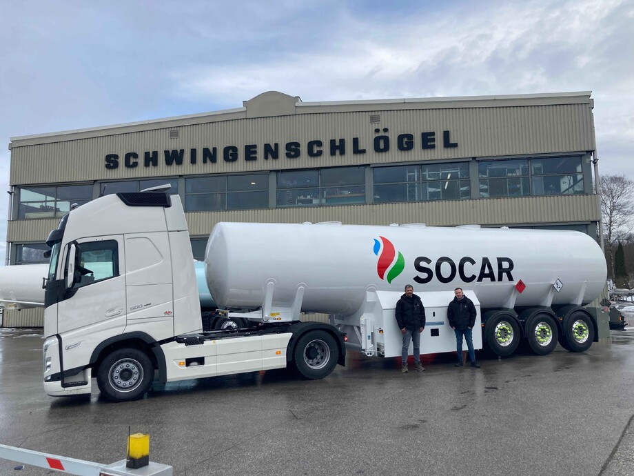 neuer Tankaufleger